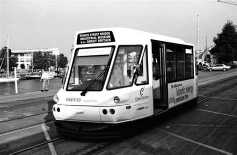 Parry People Mover PPM35 Railbus On P L Chadwick Geograph