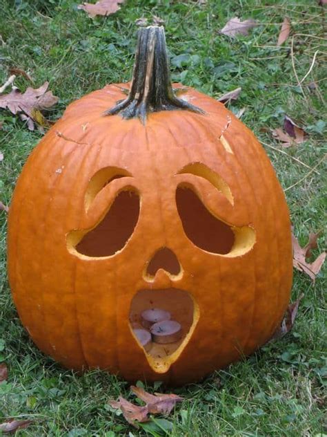 31 Super Easy Pumpkin Carving Ideas Lady Decluttered Scary Pumpkin Carving Pumpkin Carving