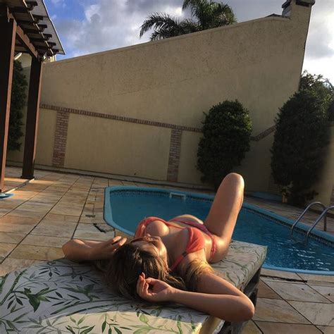 Leg Leisure Summer Vacation Porn Pic