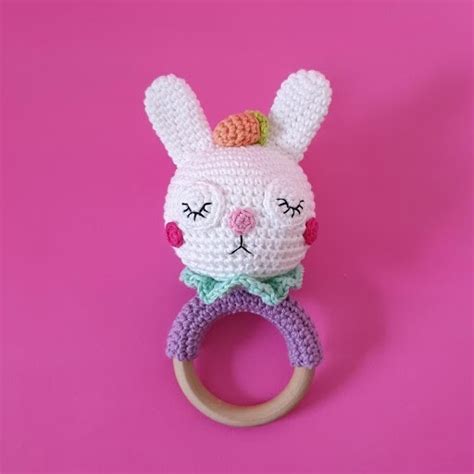 PATRÓN GRATIS Conejo Dormilón Sonajero Amigurumi