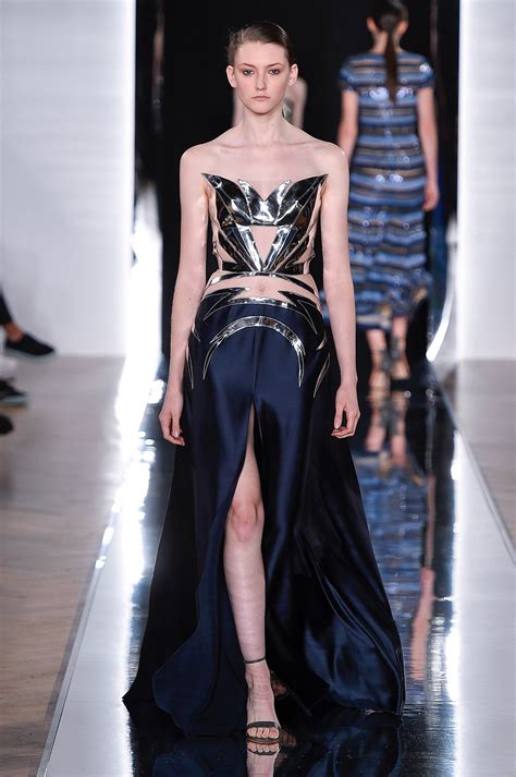 Valentin Yudashkin Spring-summer 2017 - Ready-to-Wear