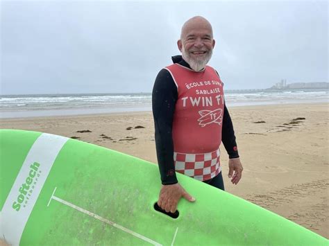 Avec ces seniors une nouvelle vague de surfeurs déferle aux Sables d