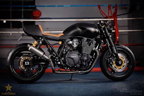 Stealth Yamaha XJR 1300 RocketGarage Cafe Racer Magazine