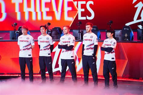 Thieves Wins First Ever Lcs Title In Clean Sweep Of Team Liquid