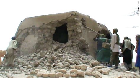 Mali Islamists Destroy Tombs In Timbuktu