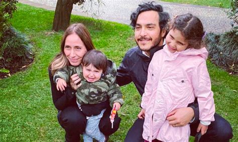 Cobijado Por Sus Hijos Rodrigo D Vila Hijo De Pati Chapoy Celebra Su