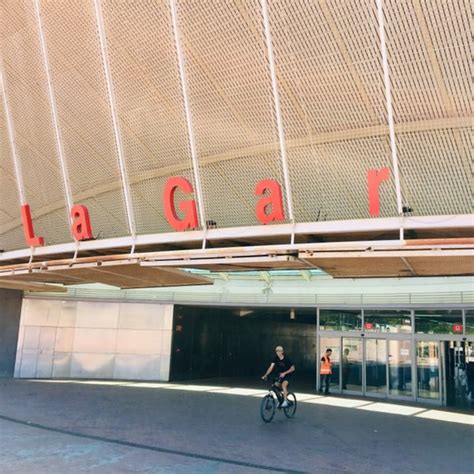 Cercanías La Garena Estación de ferrocarril en Alcalá de Henares