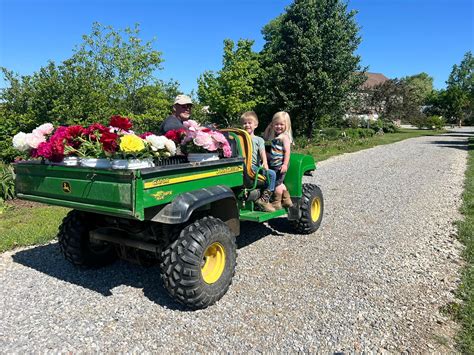 Great Seal Peony Farm | Chillicothe OH