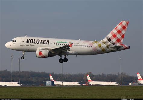 Volotea Airlines Airbus A319 EC MTD Photo 121177 Airfleets Aviation