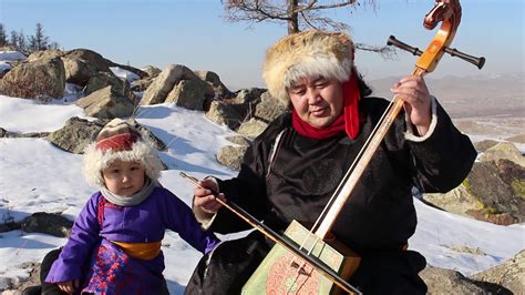 Improvisation Of Mongolian Throat Singing Youtube