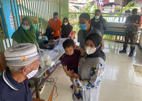 Camat Ujung Tanah Pantau Gerakan Vaksinasi Persen Di Tiga Kelurahan