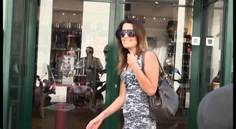 Enerve Cette Brunette Se Venge Et Baise Avec Le Frre De Son Ex