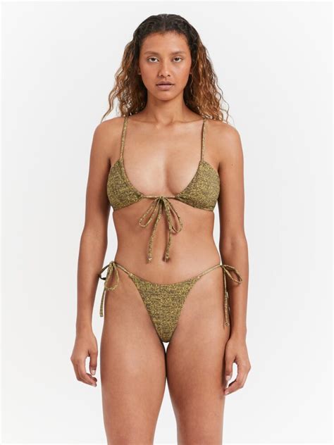 4 Hot Sexy Mae Charlotte Bikini Pics