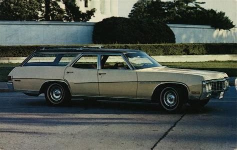 1970 Buick Estate Wagon Cars Postcard