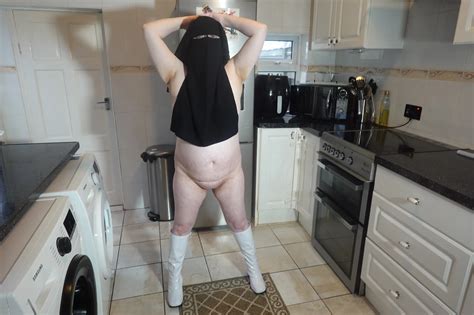 Naked In Niqab And White Knee Boots Pics Xhamster