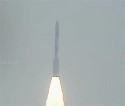 Isro Sets World Record Launches 104 Satellites In Pslv C37 Isro Sets