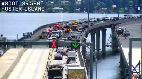 Wsdot Traffic On Twitter Update Emergency Crews Are On Scene