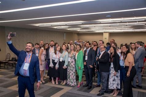 Foto Ao Final Todos Os Presentes Se Reuniram Para Um Registro Mais