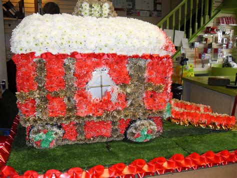 Gypsy Caravan Funeral Tribute Janet Pattison The Florist Hull