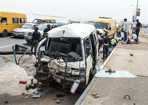 Photos Ghastly Accident On 3rd Mainland Bridge Travel Nigeria