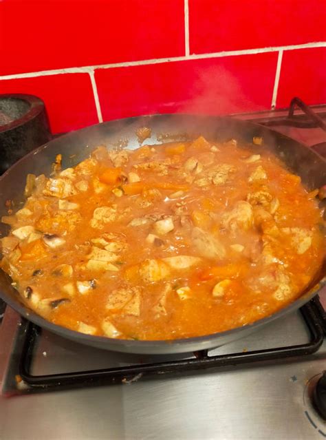 Creamy Chicken Curry Recipe. Image by Jacqueline Topley - Pinch of Nom