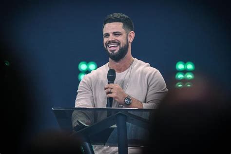 Pastor Steven Furtick Preaching At Elevation Ballantyne Steven