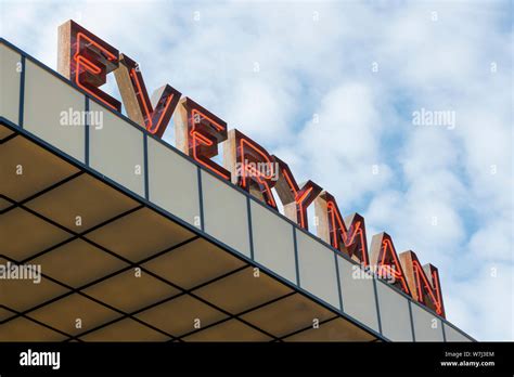 Altrincham everyman cinema hi-res stock photography and images - Alamy