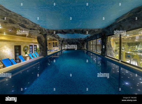 Indoor swimming pool hi-res stock photography and images - Alamy