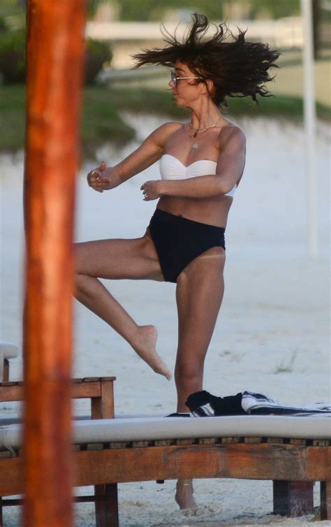 Sarah Hyland Sarah Hyland Sarahhyland Nude Leaks OnlyFans Photo TheFappening