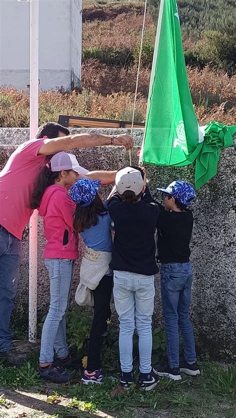 Hastear Da Bandeira Verde E Magusto No J I EB1 De Pomares