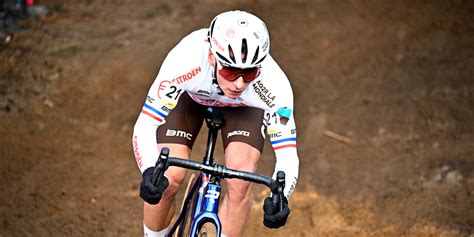 Cyclo Cross Cl Ment Venturini D Croche Son Cinqui Me Titre De