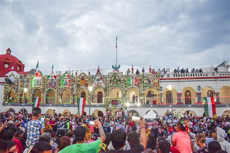 Izúcar continúa rescatando sus tradiciones con el desfile de arcos de