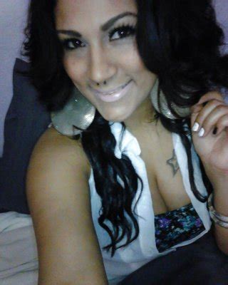 Milf Cleavage Porn Pics Pictoa