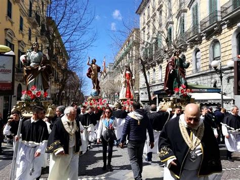 Dai Battenti Al Casatiello Quello Che Non Sai Sulla Pasqua In Campania