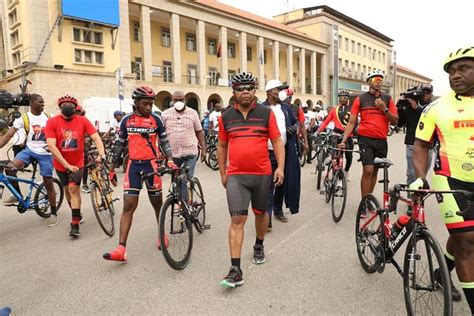 Presidente Jo O Louren O Faz Quil Metros Na Passeata De Ciclismo Rna