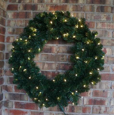 Led Warm White Pre Lit Christmas Wreath 48 Inches