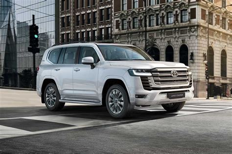 Toyota Land Cruiser (Тойота Ленд Крузер) - цена, отзывы, характеристики ...