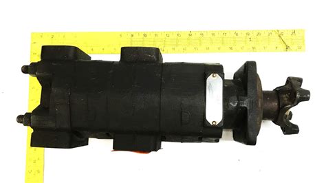 Parker Hydraulic Gear Pump 323 9120 467 Used —