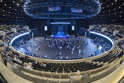 Gallery of Foster + Partners' SSE Hydro Arena Features Translucent Skin ...