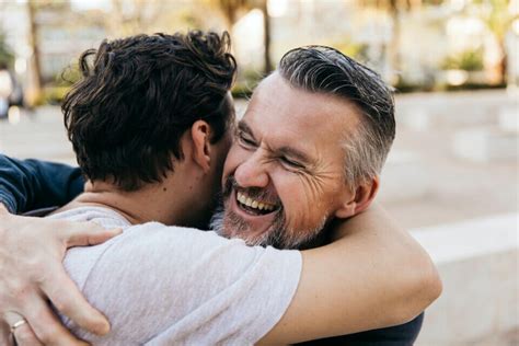 Al figlio la pensione di reversibilità del papà deceduto sentenza storica a Milano Gay it