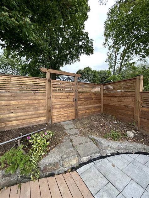 Before & After Horizontal Slat Fencing – Chase Contracting Deck & Fence