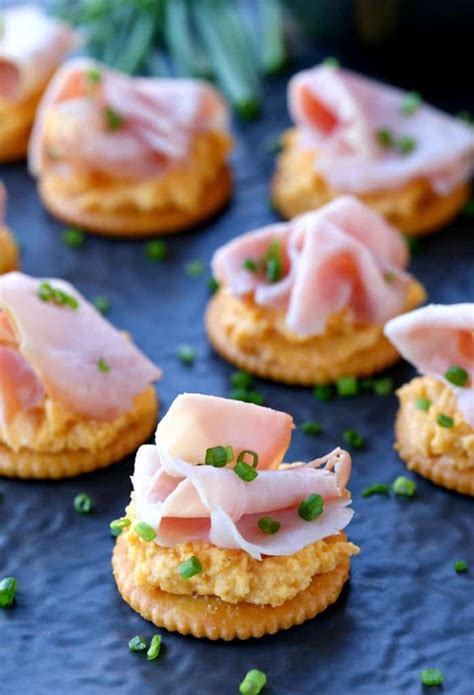 Ham And Pub Cheese Crackers An Easy Appetizer Recipe