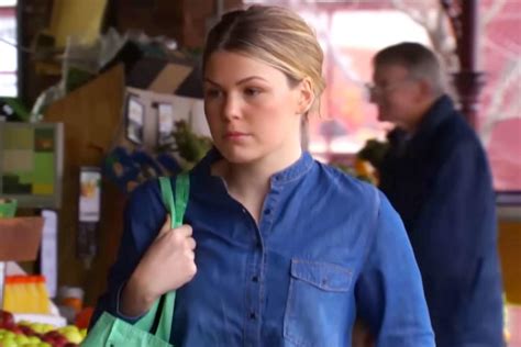 Where Is Belle Gibson Now? All About the “Apple Cider Vinegar” Subject