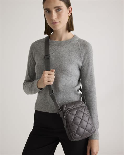 Ultimate Guide to The Best Travel Purse for Europe