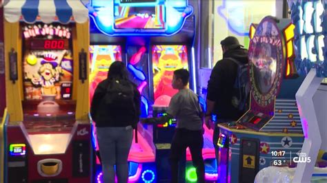 New arcade opens at Santa Maria Mall