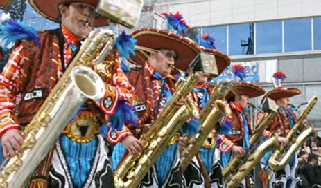 Quaker City String Band • Philadelphia Mummers Entertainment