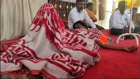 Maratha Quota Activist Put On Iv Fluids As His Hunger Strike Enters Day