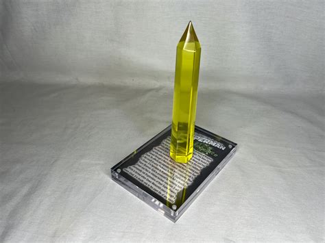 Superman Kryptonite Gold Acrylic Crystal Real Prop Replica Display