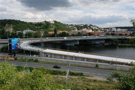 Projektování stavba a zahájení rekonstrukce Barrandovského mostu