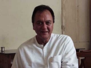 Sunil Dutt biography, birth date, birth place and pictures